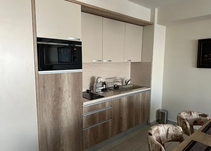 Modern Anni Apartment